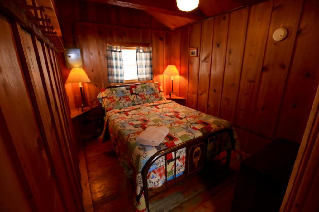 The Cabins At Historic Columbine Clark Eksteriør billede